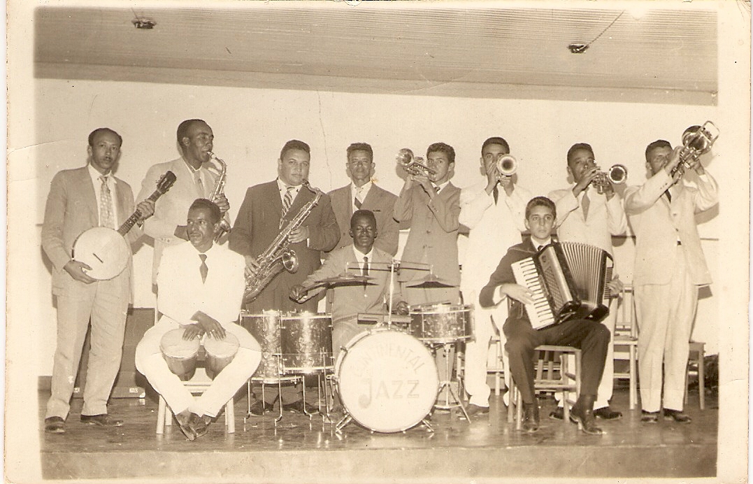 Banda Continental Jazz de Campos Altos - Década de 60.jpg