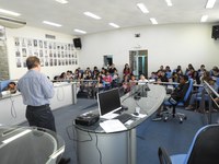 Câmara Municipal recebe a visita de alunos para palestra 