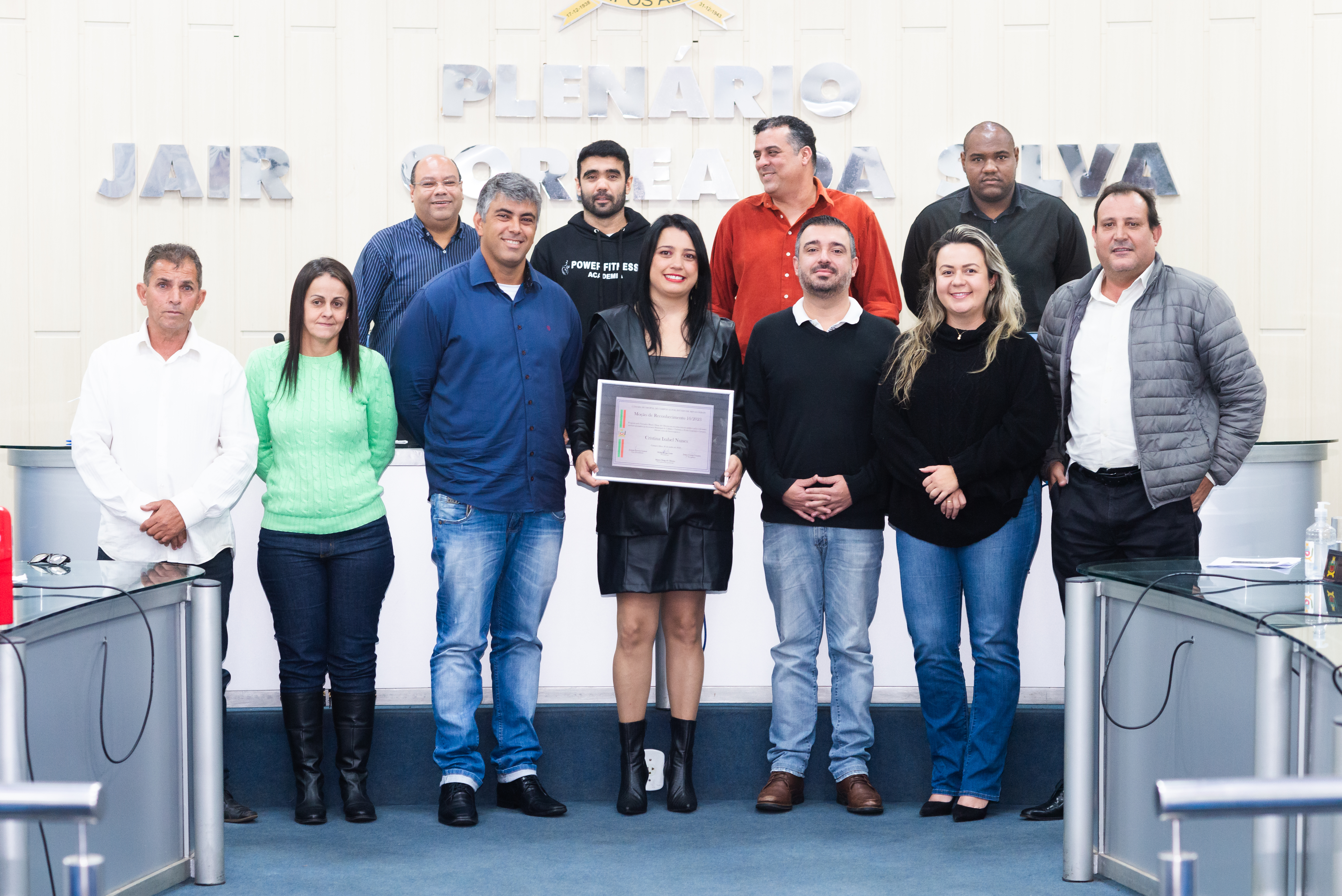 Homenagem é entregue a servidora da Secretaria de Cultura