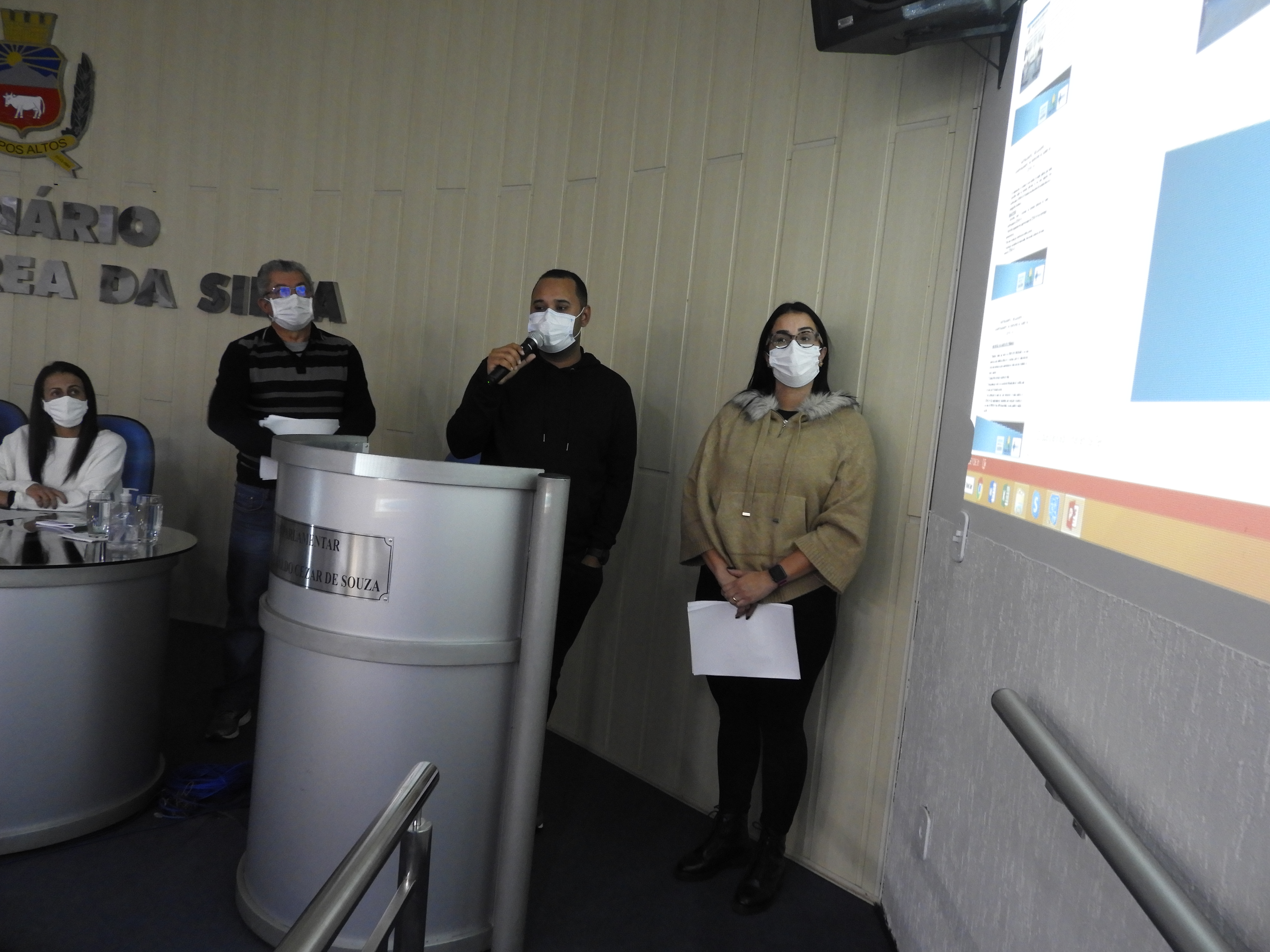 Secretário e Profissionais da Saúde esclarecem dúvidas sobre a prevenção e tratamento da Covid-19 em Sessão Ordinária na Câmara Municipal