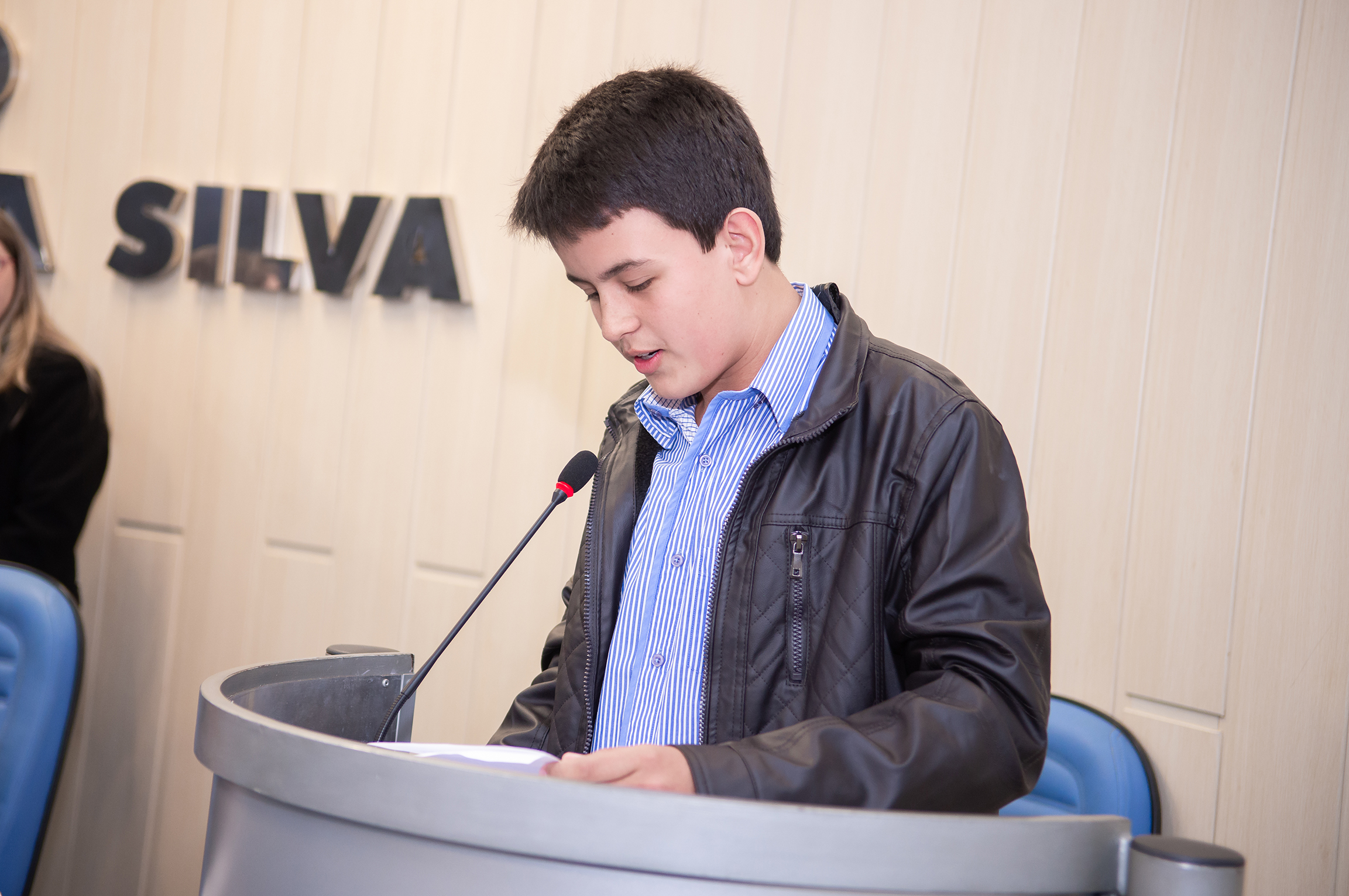 Vereador Mirim usa a tribuna em sessão ordinária da Câmara Municipal