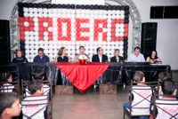 Vereadores participam de formatura do PROERD
