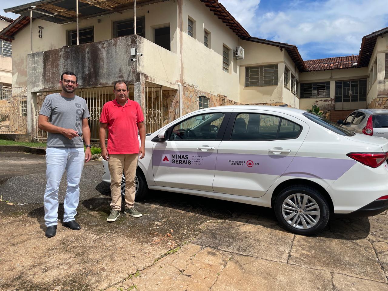Vereador conquista veículo para Secretaria de saúde.